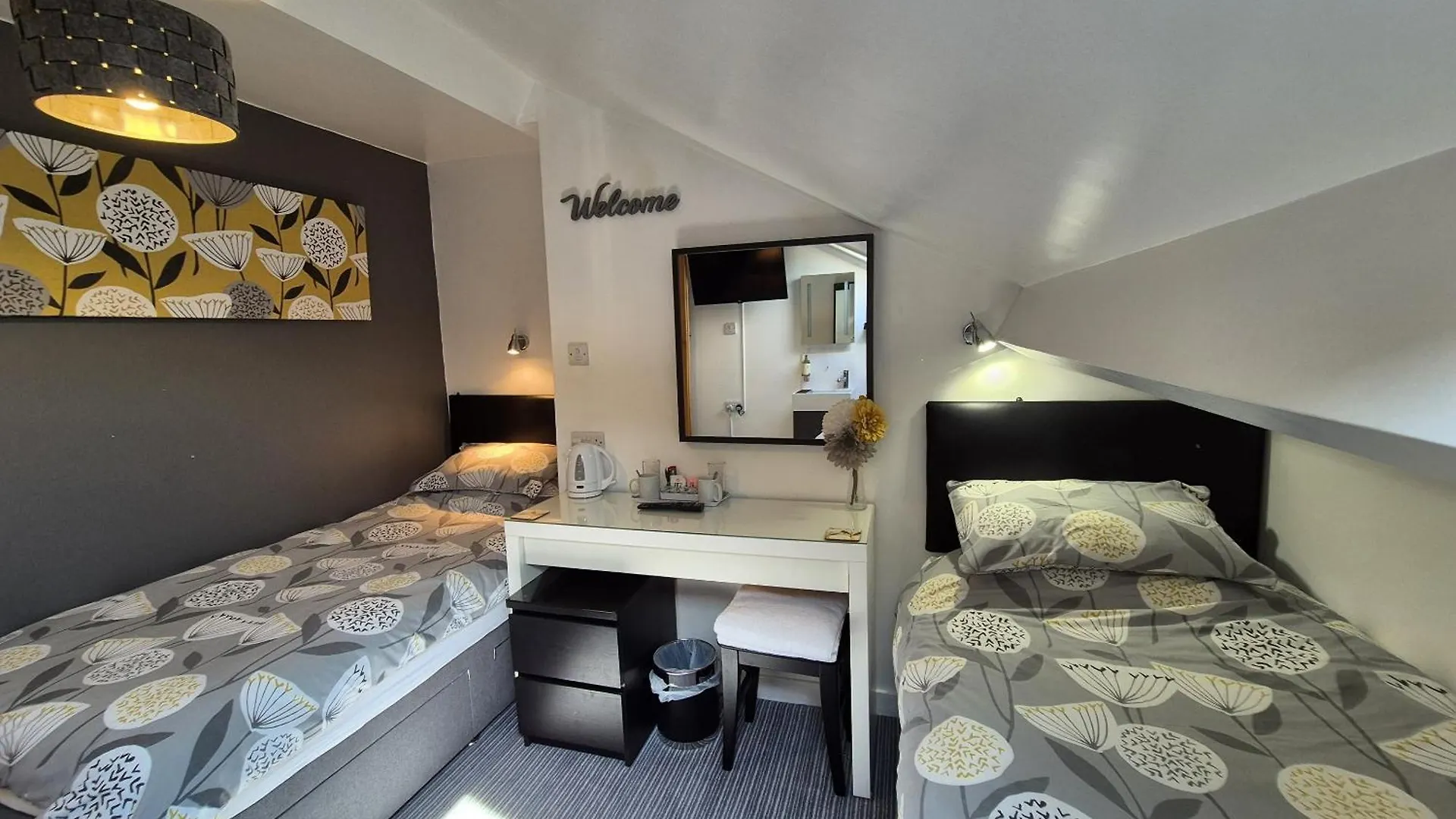 סקארבורו Miricia Guest House בריטניה