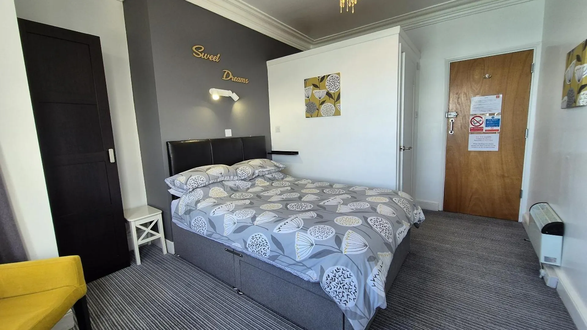 סקארבורו Miricia Guest House